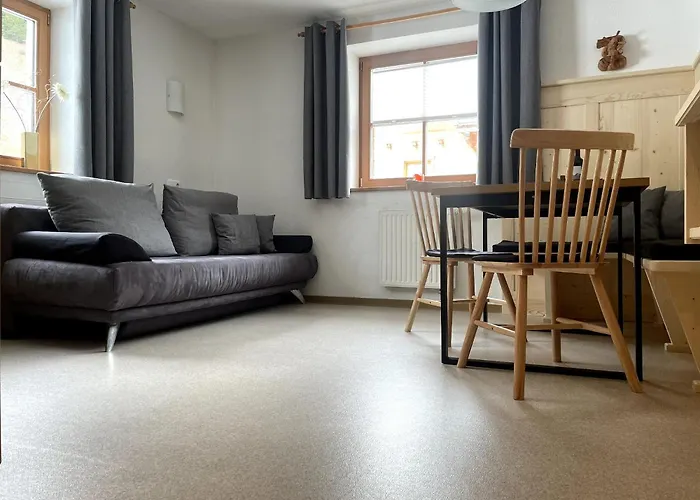 Haus Fuerhapter Markus 招待所